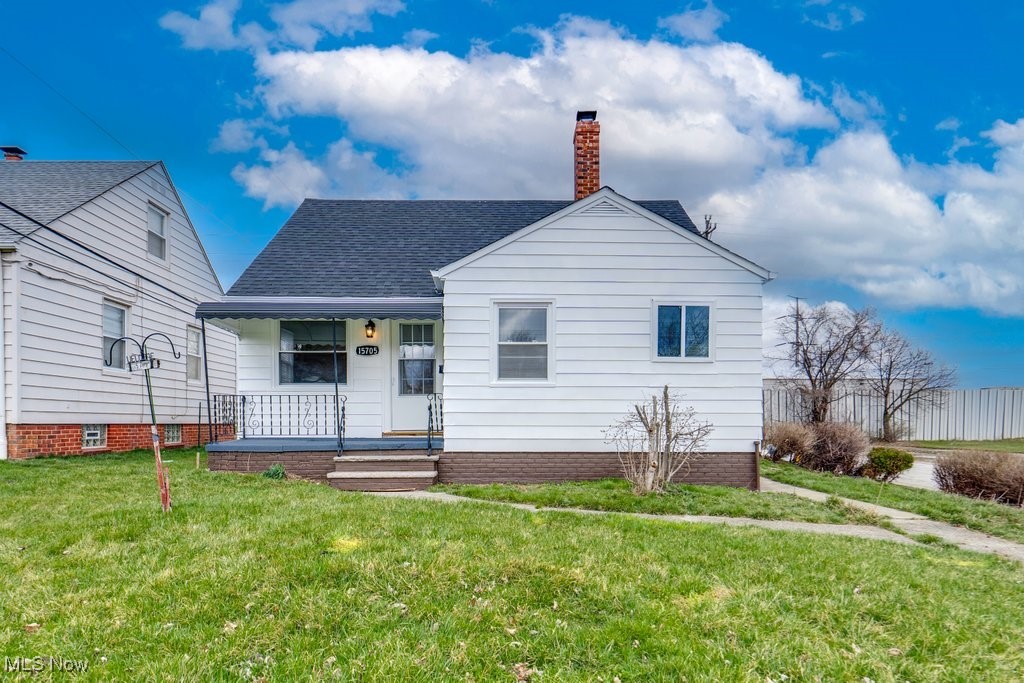 15705 Benhoff Drive, Maple Heights, Ohio image 1