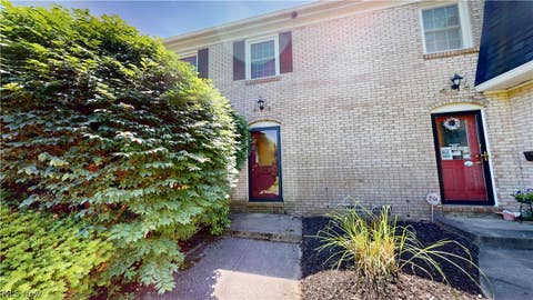 Condo For Sale - 824 S Chillicothe Road #14<br/> Aurora, OH 44202