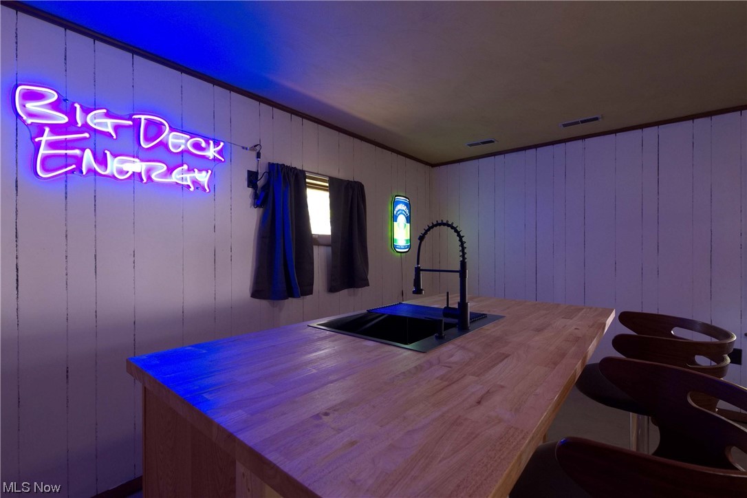 Lake Harbor Villa - Residential