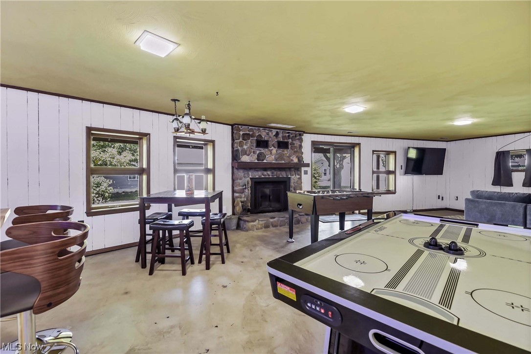 Lake Harbor Villa - Residential