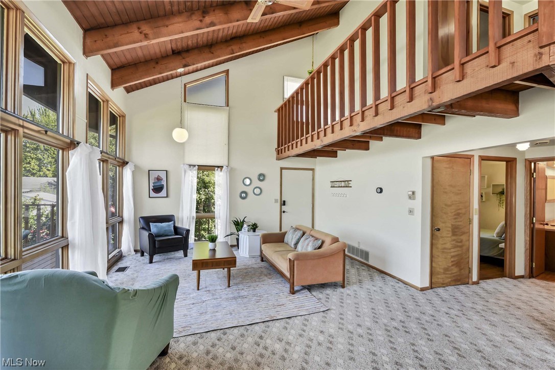 Lake Harbor Villa - Residential