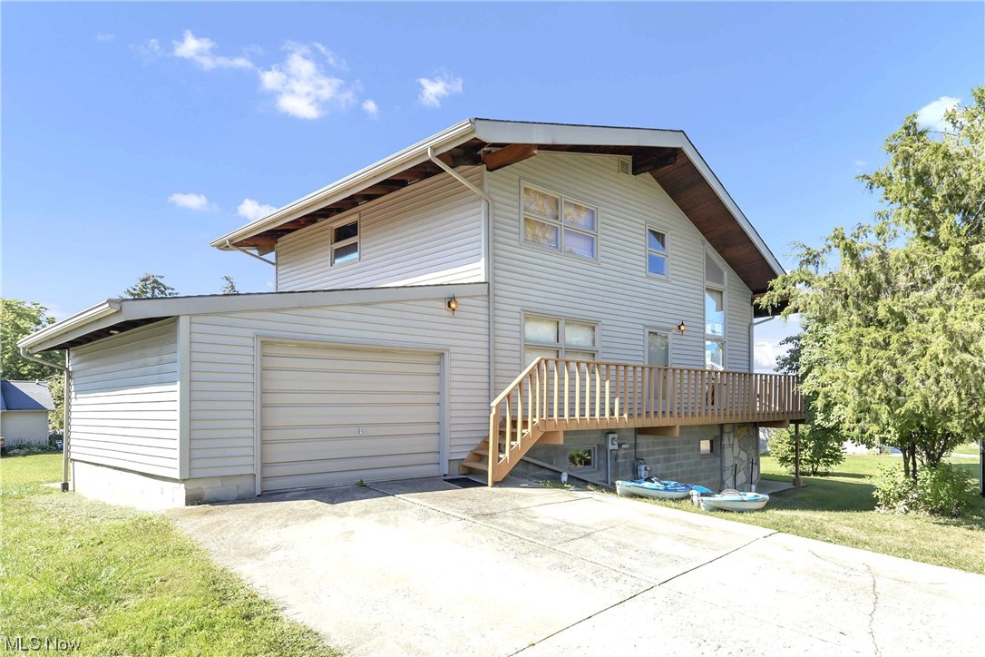 Lake Harbor Villa - Residential