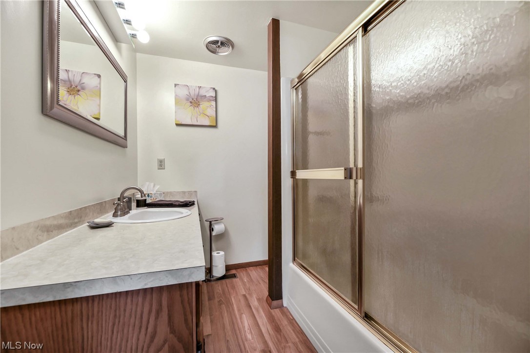 Lake Harbor Villa - Residential