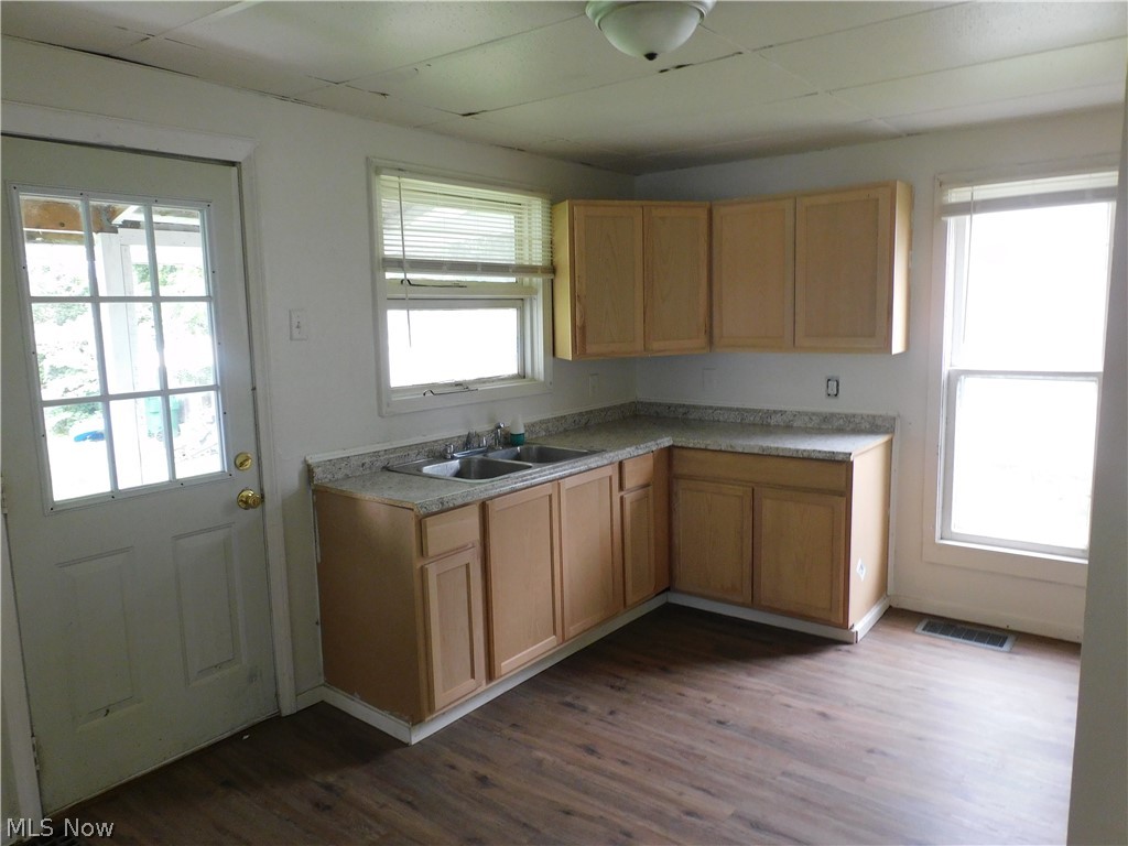 Hiram Lake - Residential