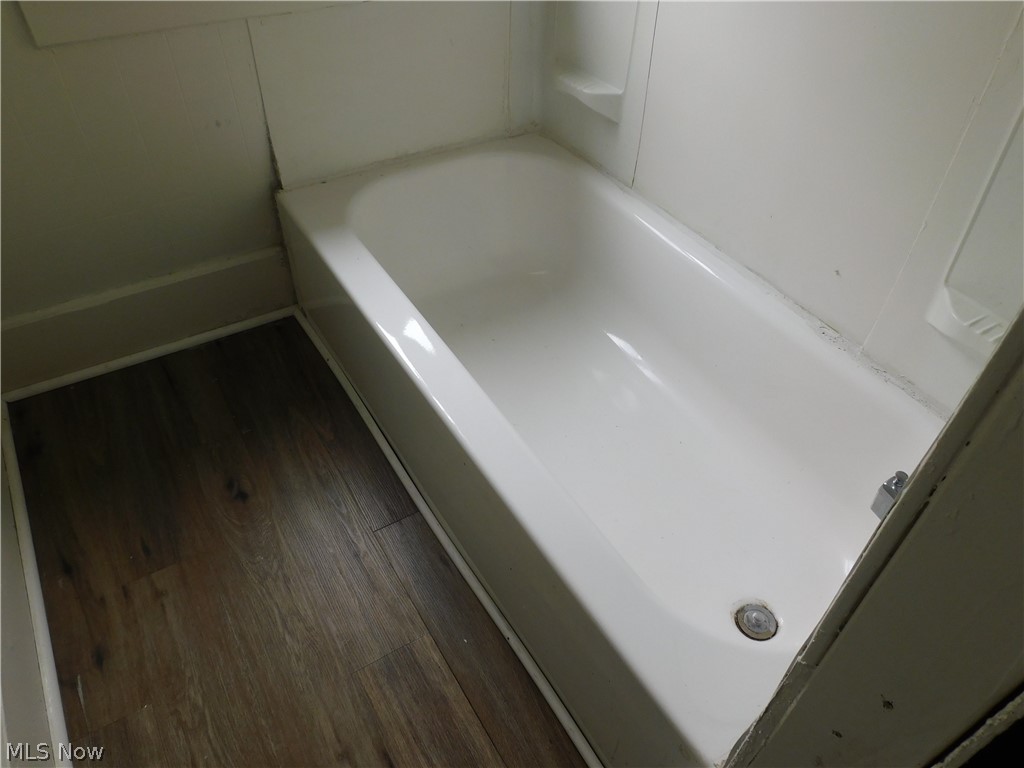 Hiram Lake - Residential