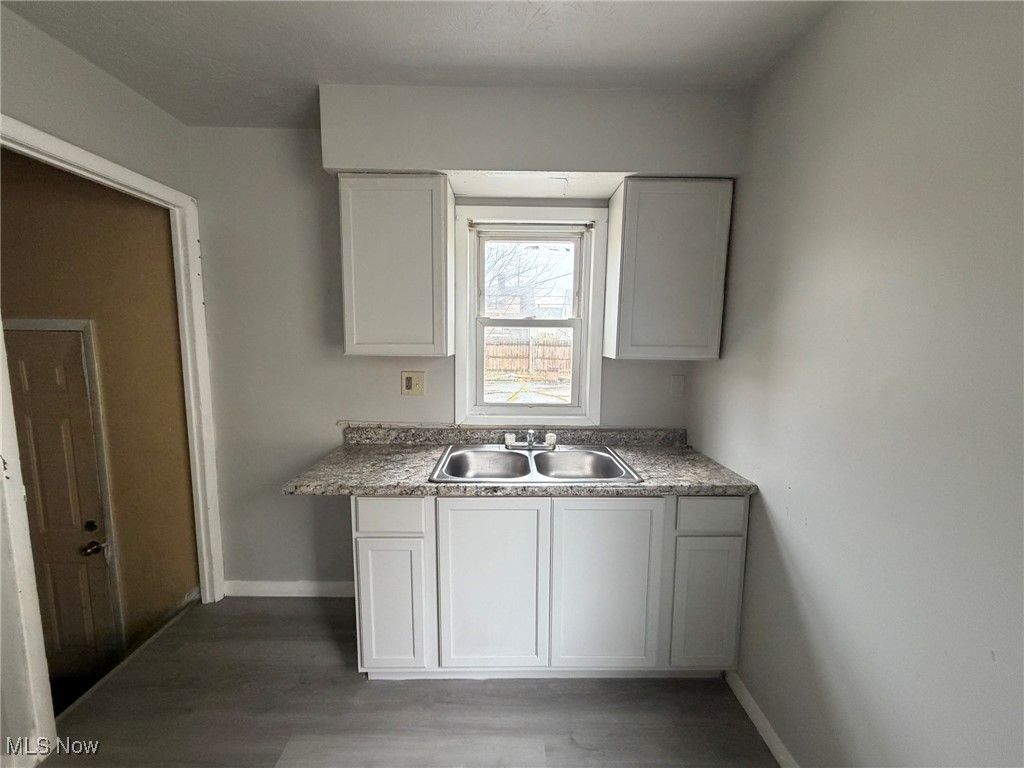 Photo of 4180 E 148th Street, Cleveland, OH 44128 (MLS # 5185096)