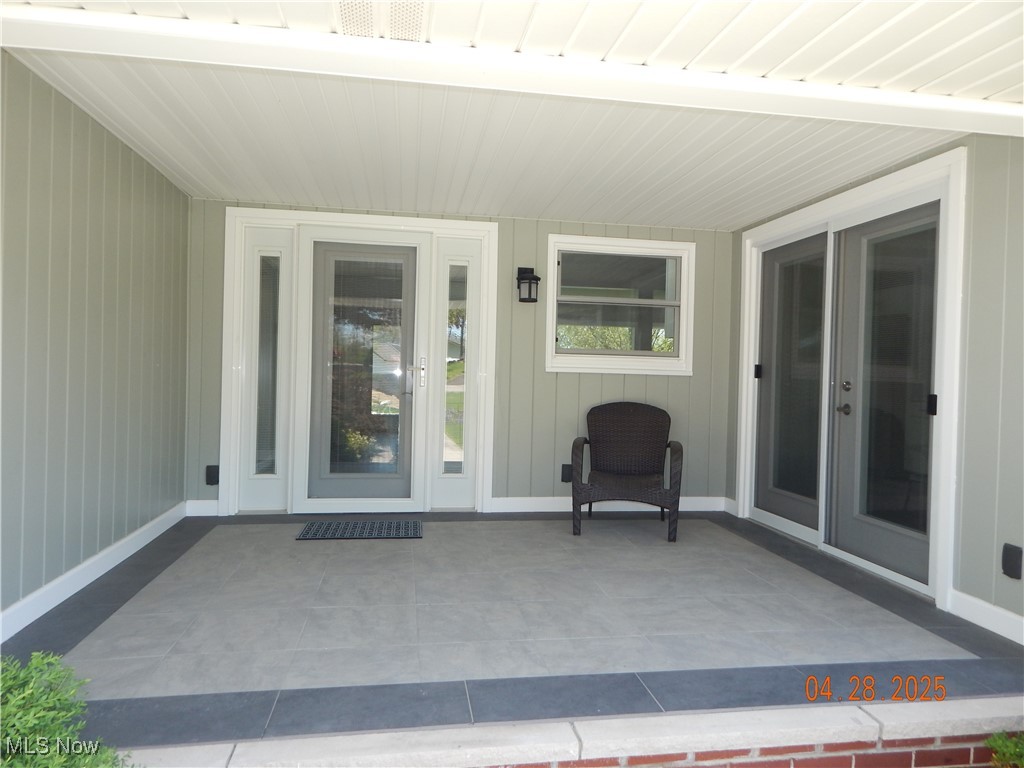 5525 Island Drive, Canton, Ohio image 4