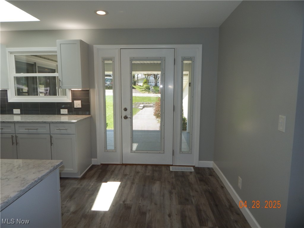 5525 Island Drive, Canton, Ohio image 14