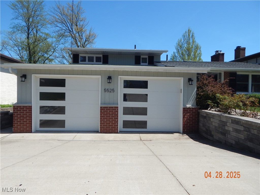 5525 Island Drive, Canton, Ohio image 2