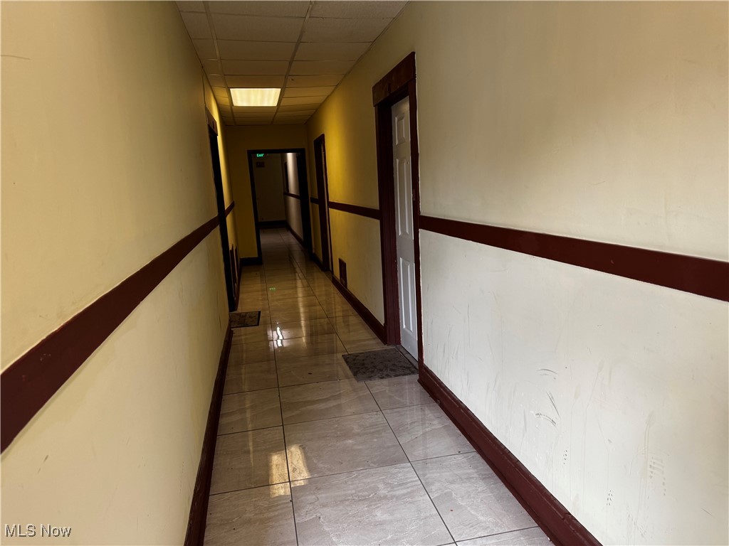 Hoyt - Commercial Sale