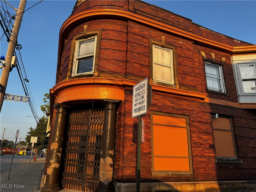 Welcome to Cleveland West Side, 10 mins from The Great Downtown, Property Located in very High Traffic Street. Property with 6 Living Units Apartments making Gross $4,400.00 of Rental Income.General Retail with walk up Apartments. Located on a Revival upcoming Area.Brick Building, a lots to Offer ,with "TWO EXTRA LOTS" right behind Building to add for Parking Spaces = 80 x 125 for both lots.Investors very well invited to this NEW West OPPORTUNITY. Seller may consider OWNER FINANCE with 40% Down.