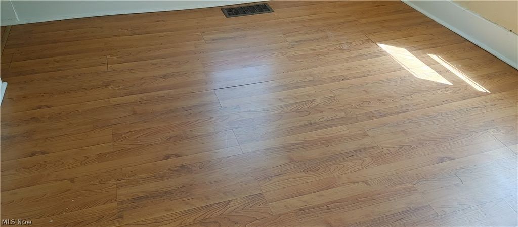 Photo of 956 Grant Avenue #3, Cuyahoga Falls, OH 44221 (MLS # 5188307)