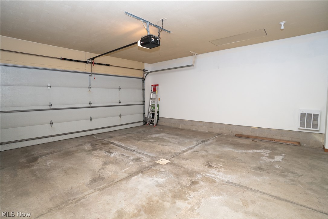 Village At Jamestown Trace Con - Residential