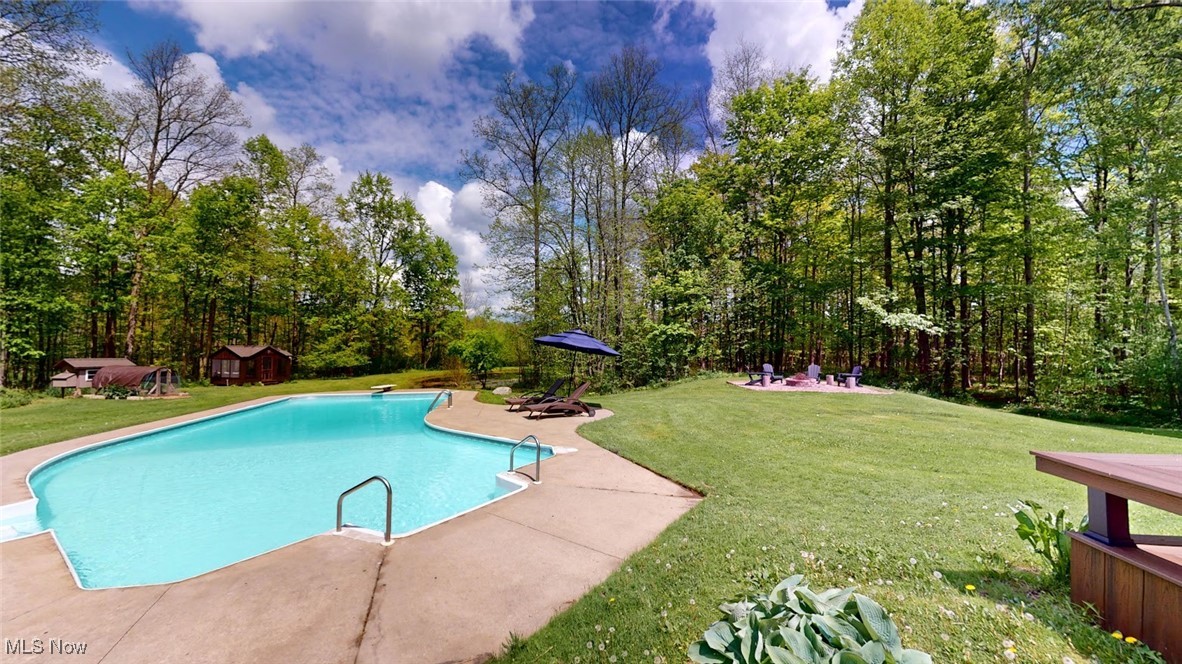 16561 Lucky Bell Lane, Chagrin Falls, Ohio image 8