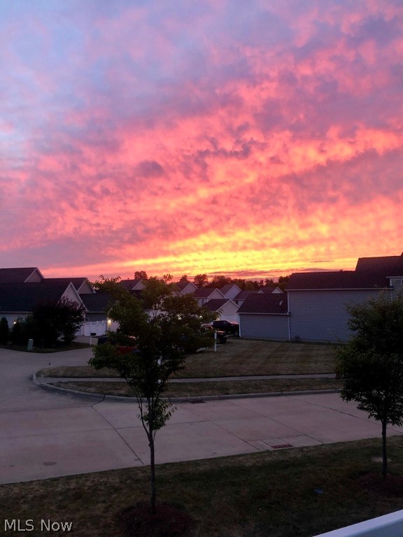 Chapman Grove Village Twnhms Sub Ph 2 - Residential