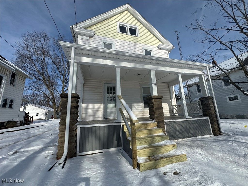 Photo of 226 E 10th Street, Ashland, OH 44805 (MLS # 5177627)