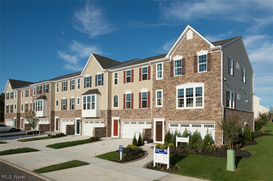 Towns at Steels Corners - Residential