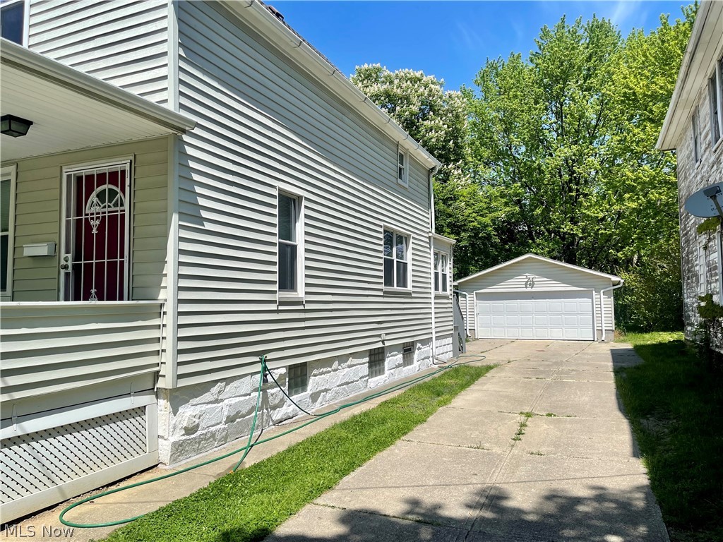 C W Moses - Residential