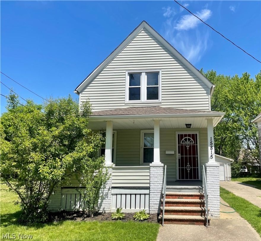 Located in the heart of the Waterloo Arts District, this well-maintained home that features 3 bedrooms and one and a half baths. Freshly painted and new flooring with a new built 2 car garage