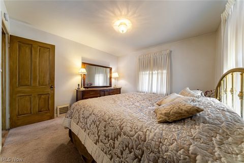 Tiny photo for 8927 Torrance Avenue, Brooklyn, OH 44144 (MLS # 5189994)