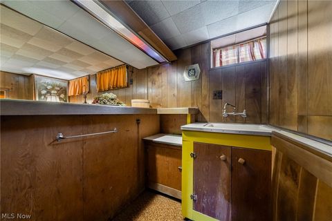 Tiny photo for 8927 Torrance Avenue, Brooklyn, OH 44144 (MLS # 5189994)