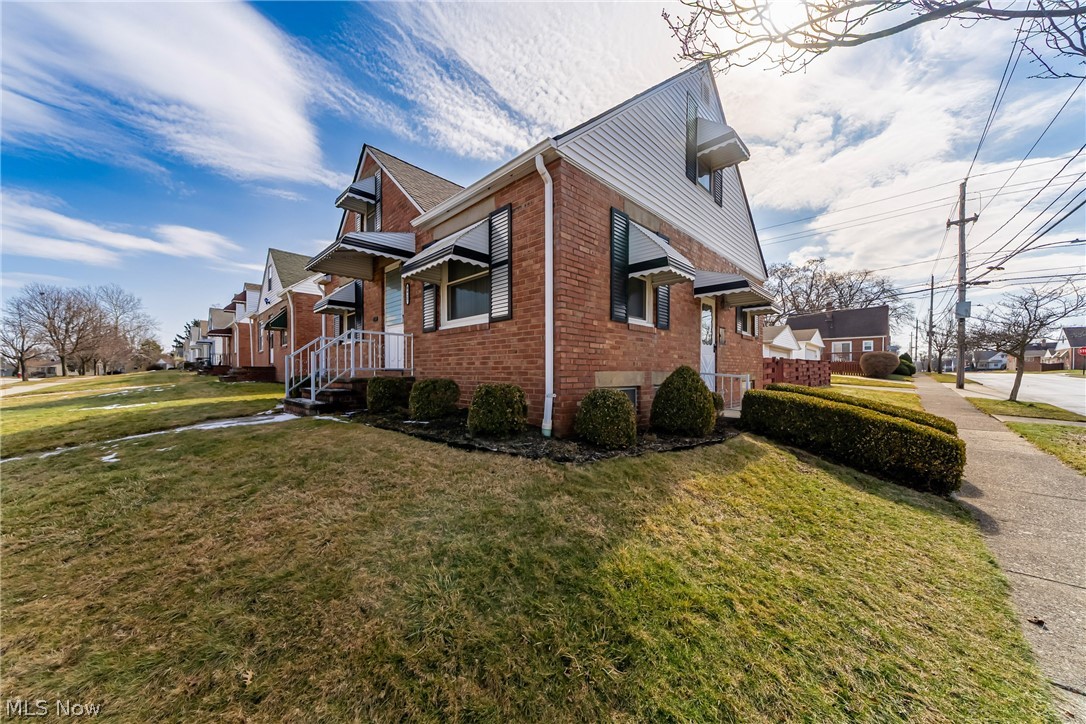 Memphis Villas 02 - Residential