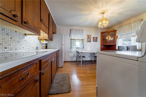 Tiny photo for 8927 Torrance Avenue, Brooklyn, OH 44144 (MLS # 5189994)