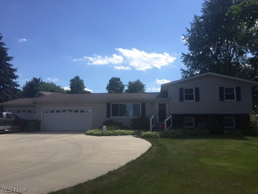 Beautifully maintained 3 bedroom, 2 bath home. Just off the sunny foyer you will find the living room. The open floor plan leads to the dining room with access to screened in porch and gazebo - overlooking the park like yard. The updated kitchen offer plenty of storage and the appliances stay. The 3 bedrooms share an updated hall bath. The large family room, full bath, and laundry room complete the lower level. The attached 3 car garage is perfect for storage or workshop space. Call today to see all this property has to offer!