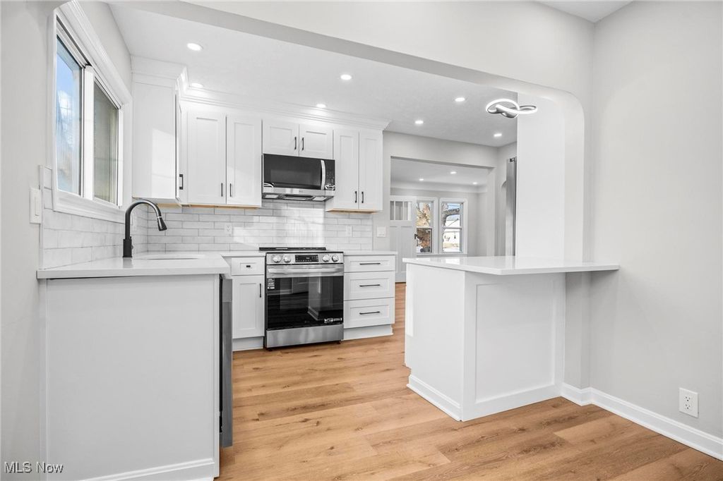 Photo of 3639 Hillward Drive, Willoughby, OH 44094 (MLS # 5179892)