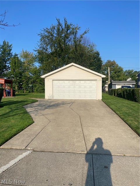 Tiny photo for 14323 Harvard Avenue, Cleveland, OH 44128 (MLS # 5239987)