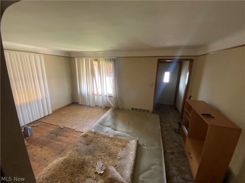 Tiny photo for 14323 Harvard Avenue, Cleveland, OH 44128 (MLS # 5239987)
