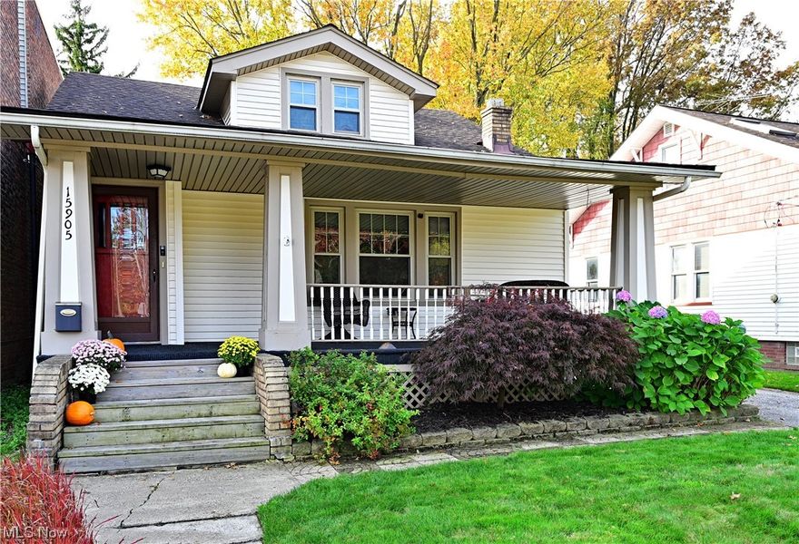 Move in ready Westpark gem is located in 5 points area of Kamm's Corner. This well cared for home offers a spacious living room that opens to a large dining room with built in cabinets and open kitchen. There are 2 bedrooms and a full bath on the main floor and a large newly renovated master bedroom with an attached master bath, sitting area and walk in closet. Newer windows on the second floor and partial new roof (2019). 
Easy access to coffee shops, hair salons, health clubs, parks, local pubs, restaurants and highways.