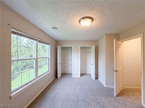 Tiny photo for 8757 Roberts Court, Olmsted Falls, OH 44138 (MLS # 5202947)