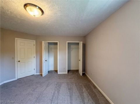 Tiny photo for 8757 Roberts Court, Olmsted Falls, OH 44138 (MLS # 5202947)