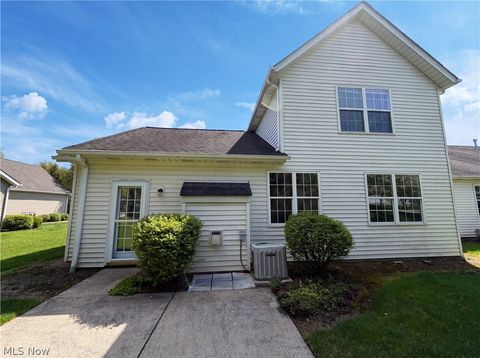 Tiny photo for 8757 Roberts Court, Olmsted Falls, OH 44138 (MLS # 5202947)