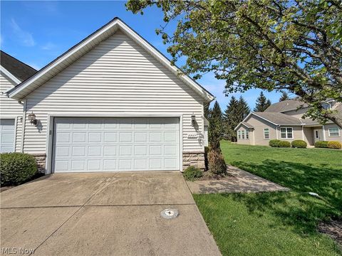 Tiny photo for 8757 Roberts Court, Olmsted Falls, OH 44138 (MLS # 5202947)