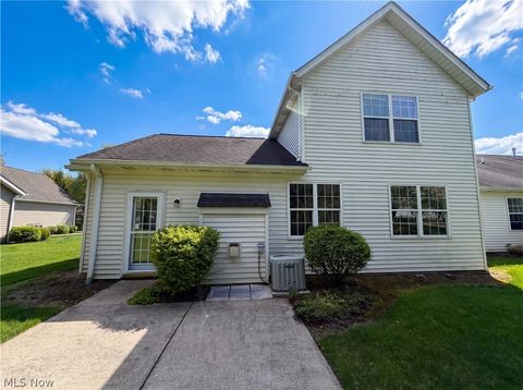 Tiny photo for 8757 Roberts Court, Olmsted Falls, OH 44138 (MLS # 5202947)