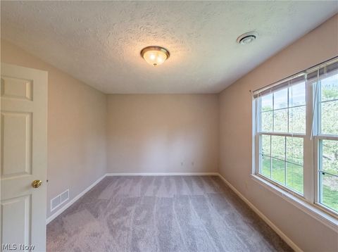 Tiny photo for 8757 Roberts Court, Olmsted Falls, OH 44138 (MLS # 5202947)