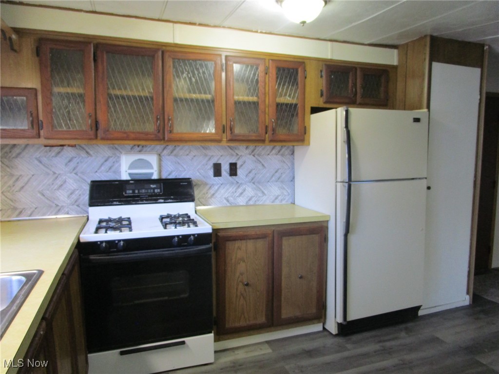 Parkwood Village - Residential