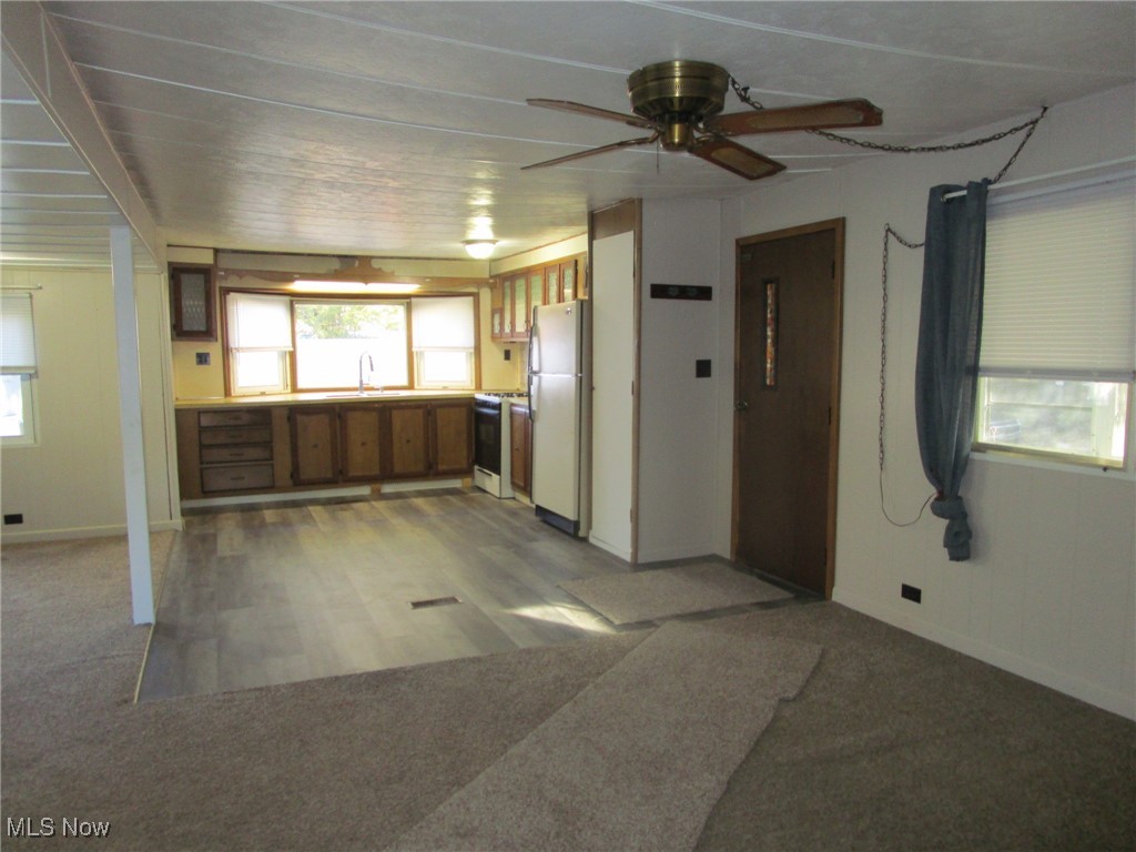 Parkwood Village - Residential