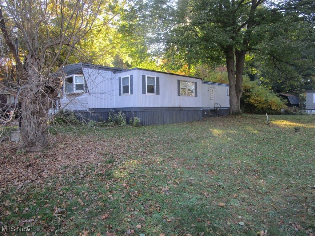Photo of 1626 E 51st Street, Ashtabula, OH 44004 (MLS # 5167803)