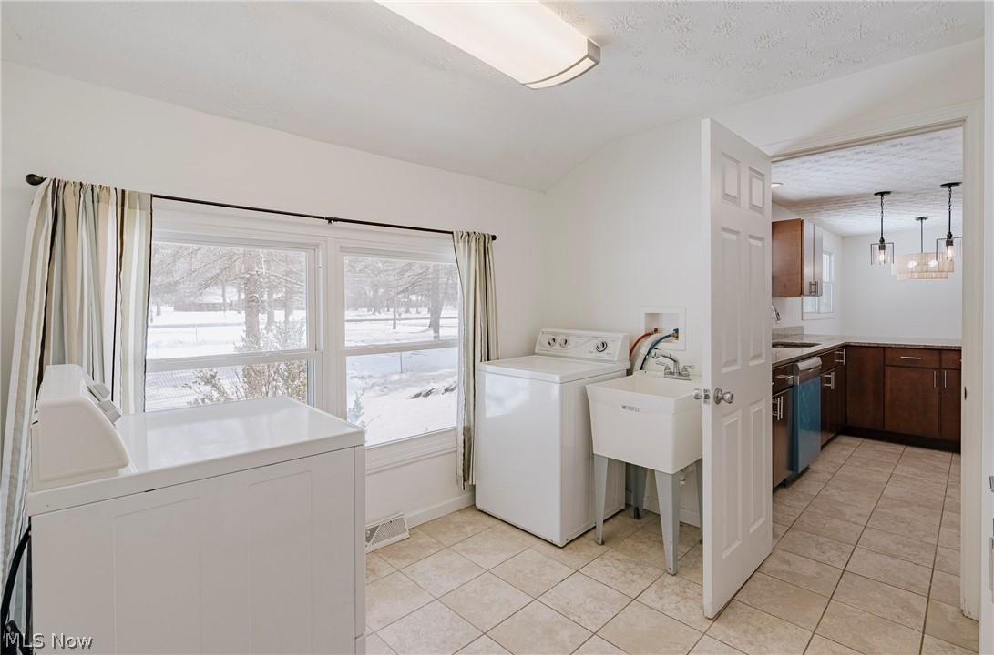 Orange 04 - Residential