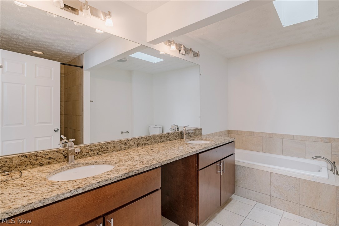 Orange 04 - Residential