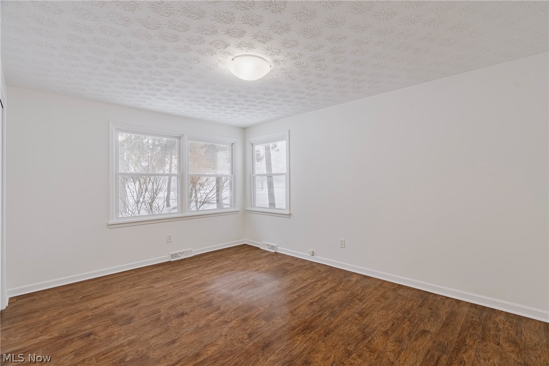 Orange 04 - Residential