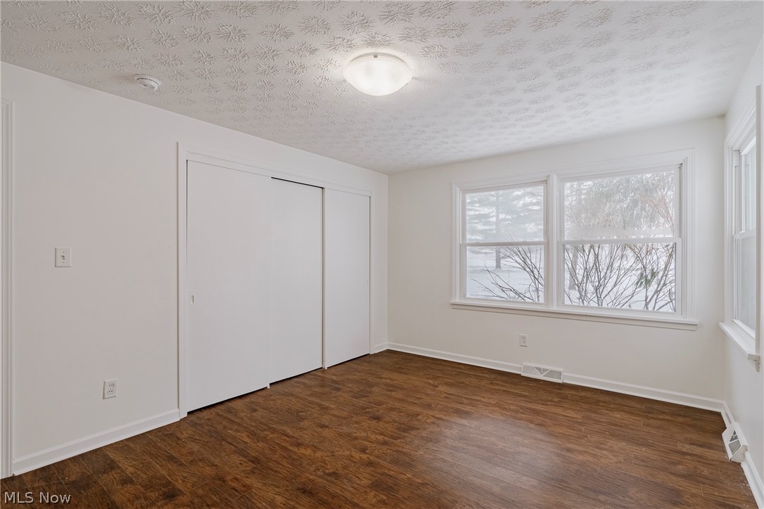 Orange 04 - Residential