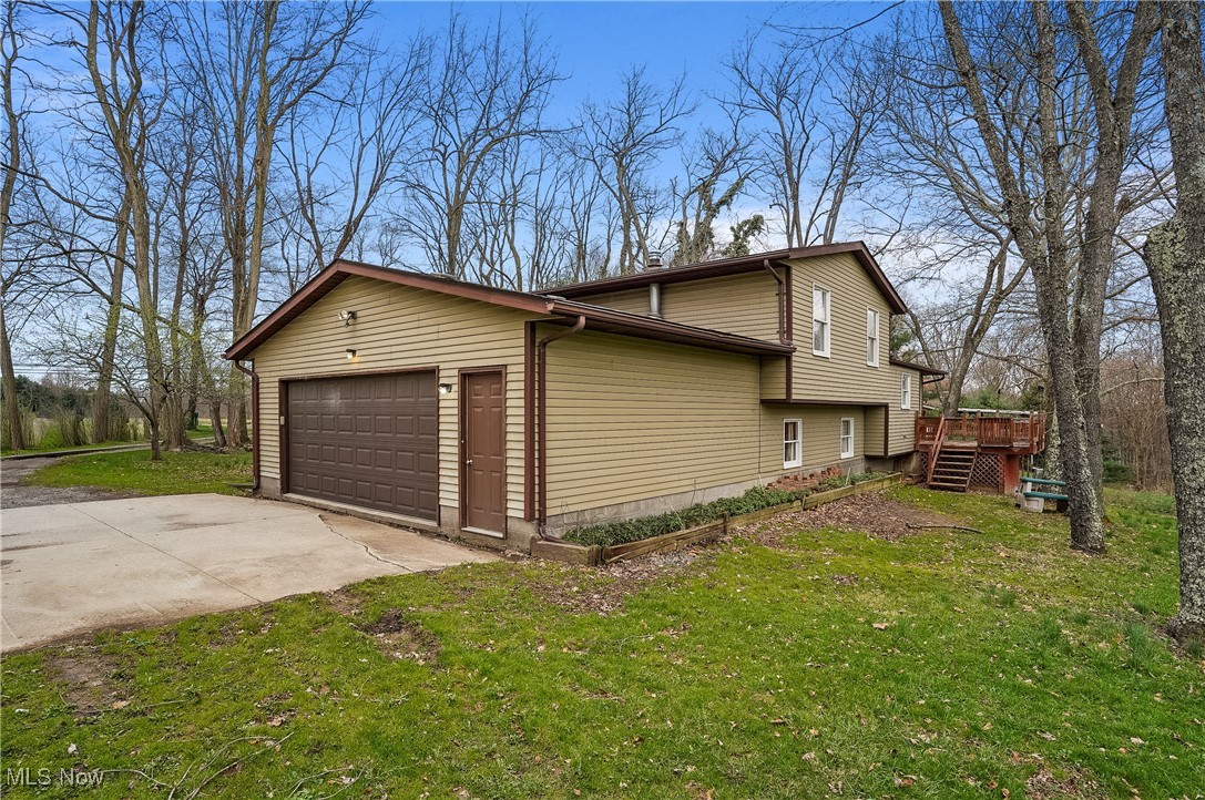 6781 Booth Road, Ravenna, Ohio image 3