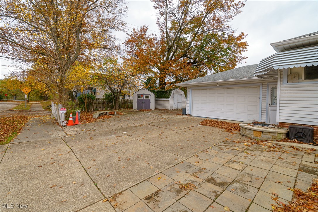 13901 Lakewood Heights Boulevard, Lakewood, Ohio image 4