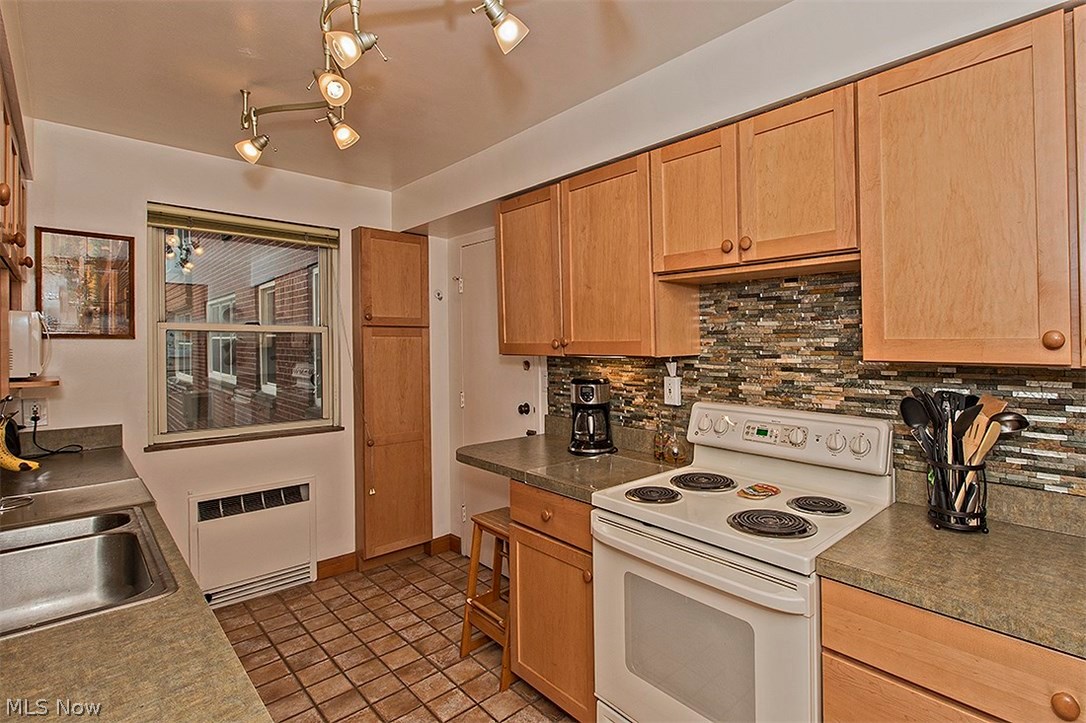 Shaker Towers Condo - Residential