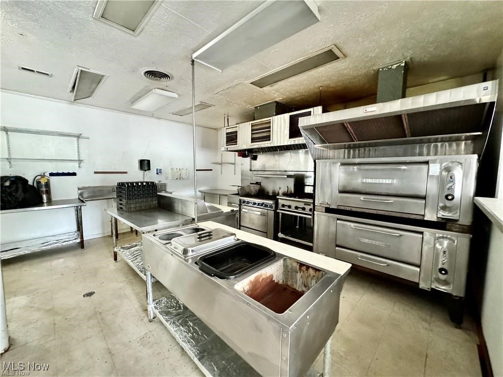 Lordstown Village - Commercial Sale