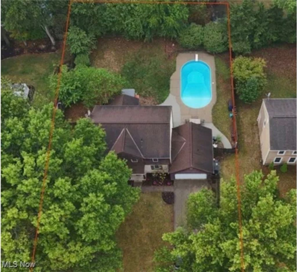 Photo of 7831 Windbur Circle NW, North Canton, OH 44720 (MLS # 5184362)